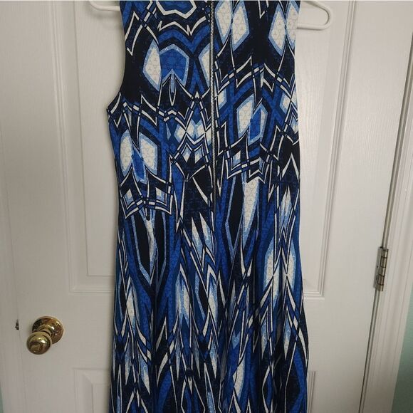 Gabby Skye Dress Blue White Fit & Flare Pockets Zipper Geometric Women’s Size 10 - Picture 11 of 11